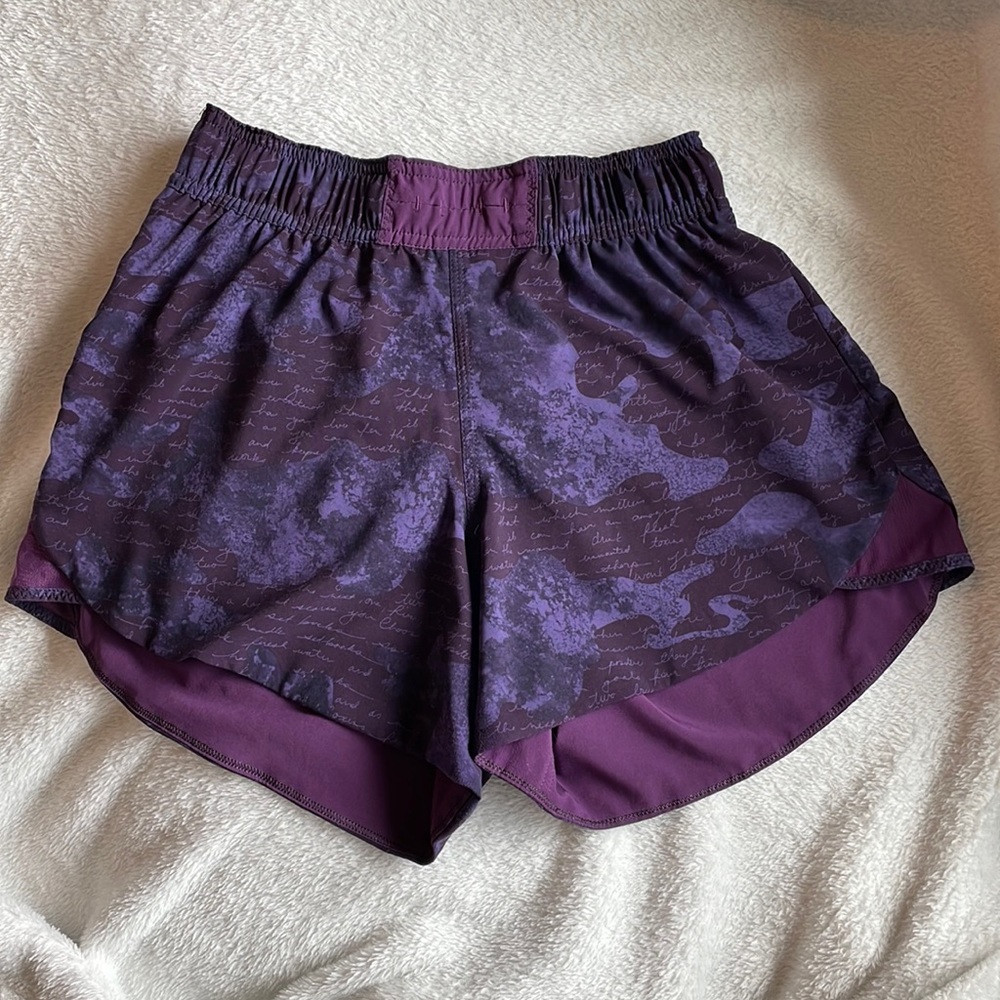 Lululemon size 4 running shorts